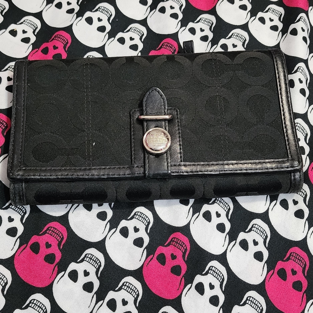 Coach Wallet - Picture 2 of 7